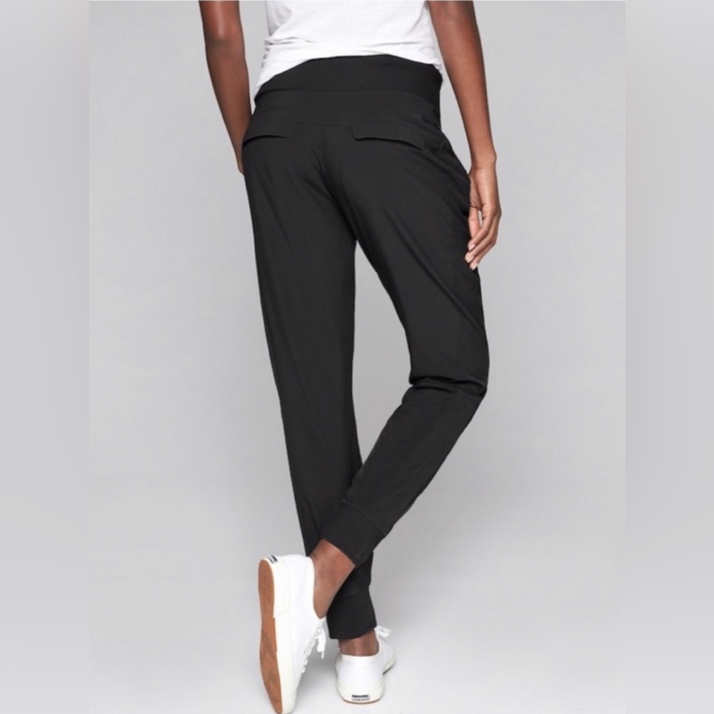 Athleta Soho Jogger- Black- Size 2